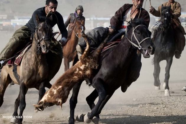 Afghans Play A Traditional Game Of Buzkashi-ورزش