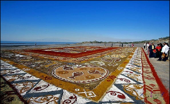 فرش خاکی هرمز نشانه ای از هنر سرزمین ایران