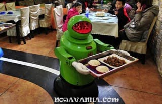 Robot waiters.nojavanha (2)