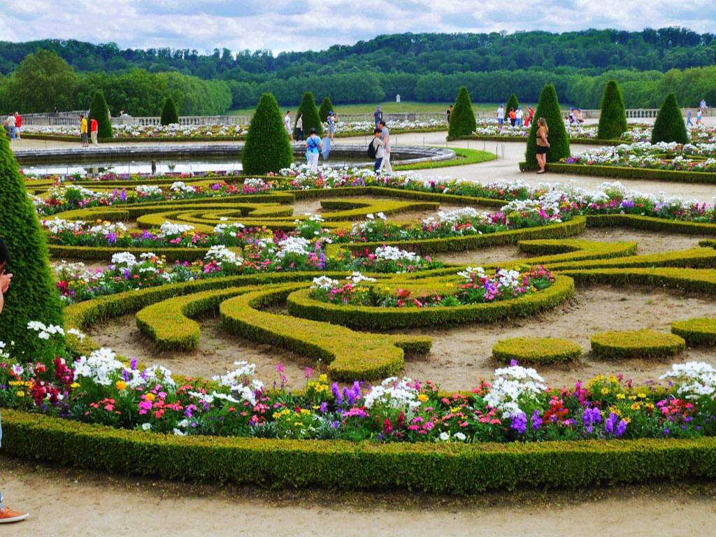 باغ های کاخ ورسای در پاریس، فرانسه