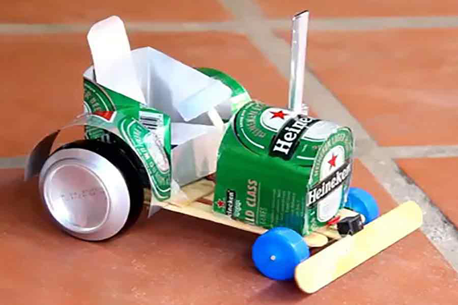 Car crafts with soda cans