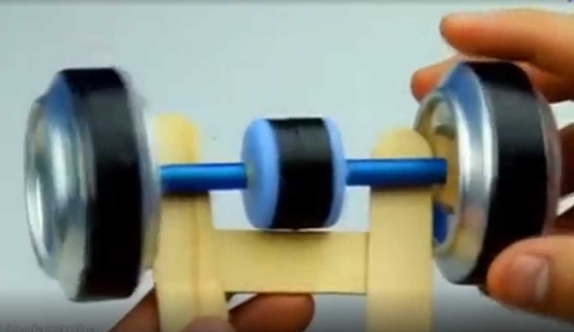 t کاردستی ساخت تراکتور با قوطی نوشابه (ویدئو)
