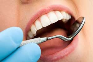 t درمان بیماری‌های عفونی دهان و دندان با خمیردندان گیاهی خوردنی