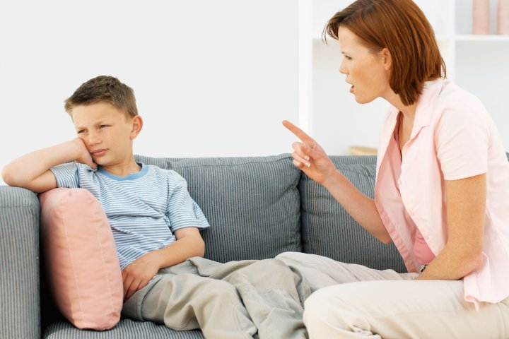 دعوای نوجوانان با والدین