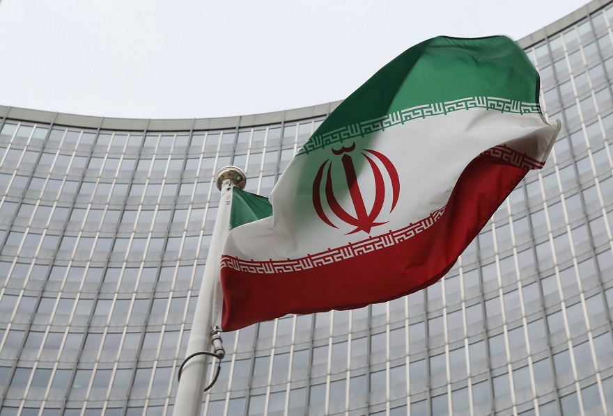 سرود ای ایران و اهتزاز پرچم