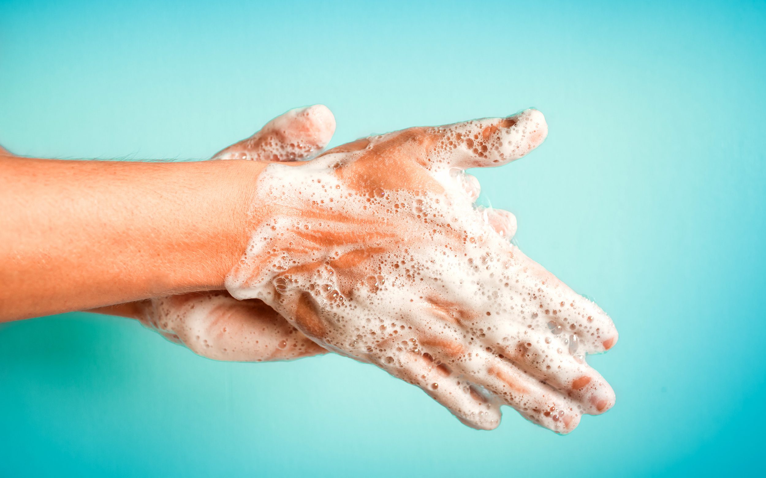 شستن دست وازبین بردن میکروب ناخن ها
