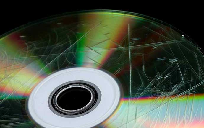 چگونه خش های سی دی را از بین ببریم